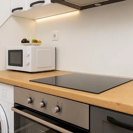 Daire Cozy And Comfortable Northern Apartment, Kapana District, Plovdiv, Center